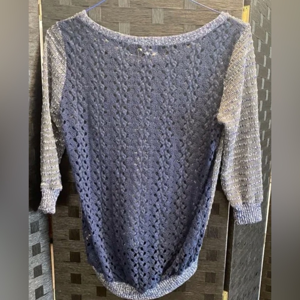 Women’s Crocheted/Knitted Top Size M Navy Blue Gray - Picture 7 of 7